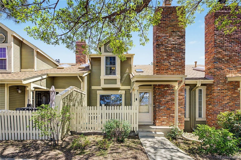 2009 Hannibal St #G, Aurora, CO 80013