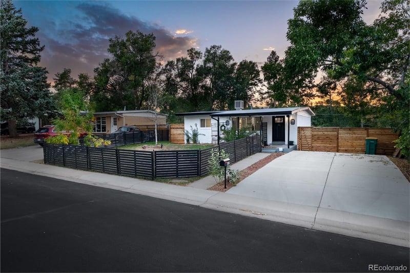 691 Simms St, Lakewood, CO 80228