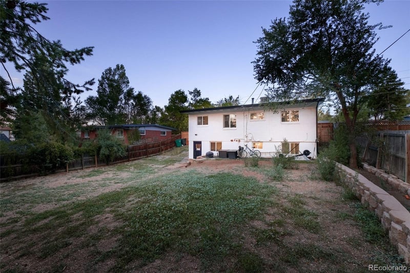 691 Simms St, Lakewood, CO 80228