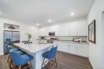 4647 Sicily St, Aurora, CO 80019