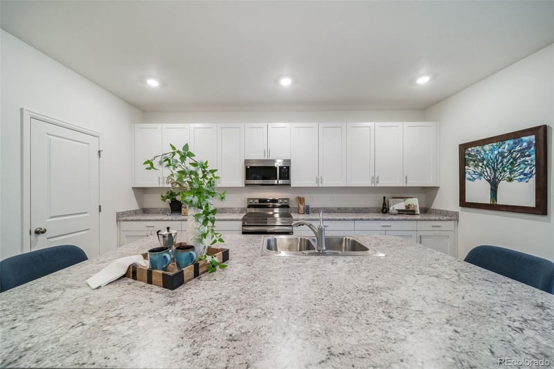 4647 Sicily St, Aurora, CO 80019