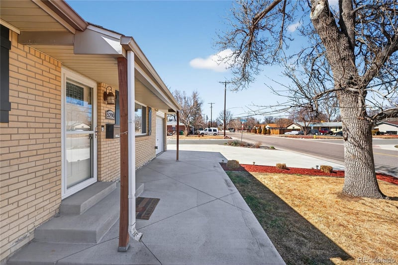 5290 84th Ave, Arvada, CO 80003