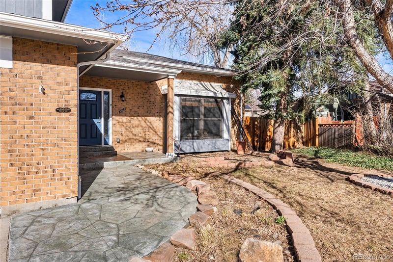 6868 Vivian St, Arvada, CO 80004