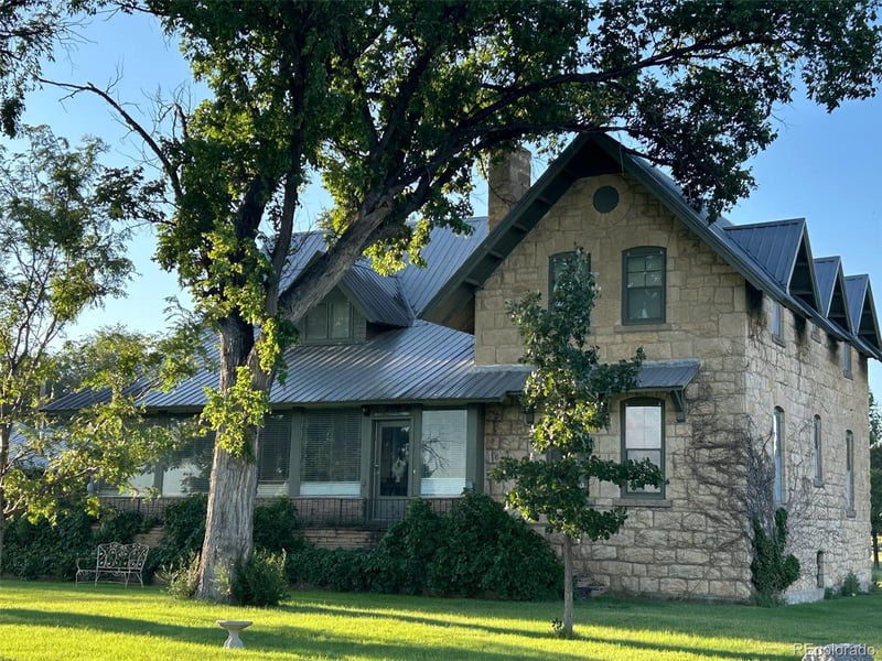 409 Vinson St, Holly, CO 81047