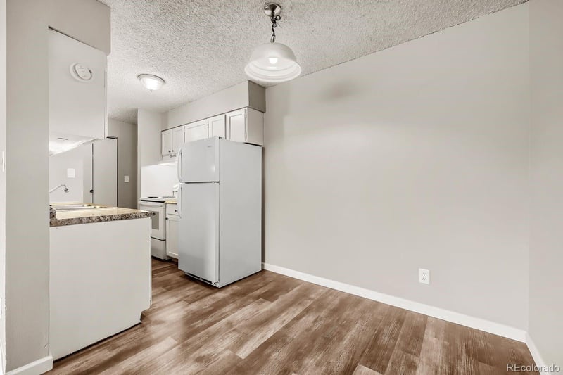 280 E Highline Cir #102, Centennial, CO 80122