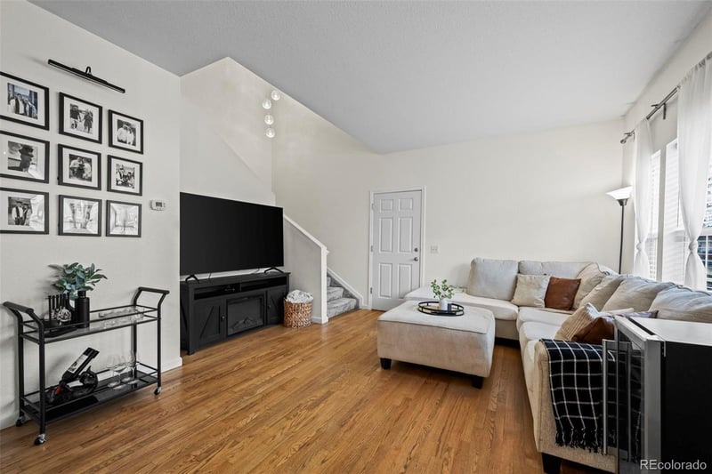 1498 Red Cliff Way, Castle Rock, CO 80109