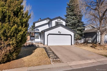 581 Longfellow Ln, Highlands Ranch, CO 80126