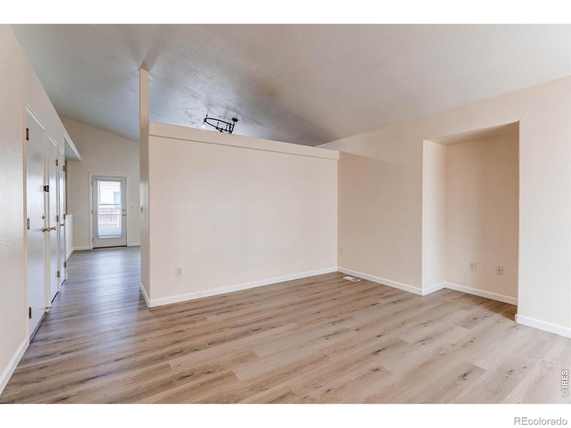 1901 Fountain Ct, Longmont, CO 80503