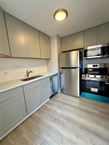 1450 Elmira St, Aurora, CO 80010