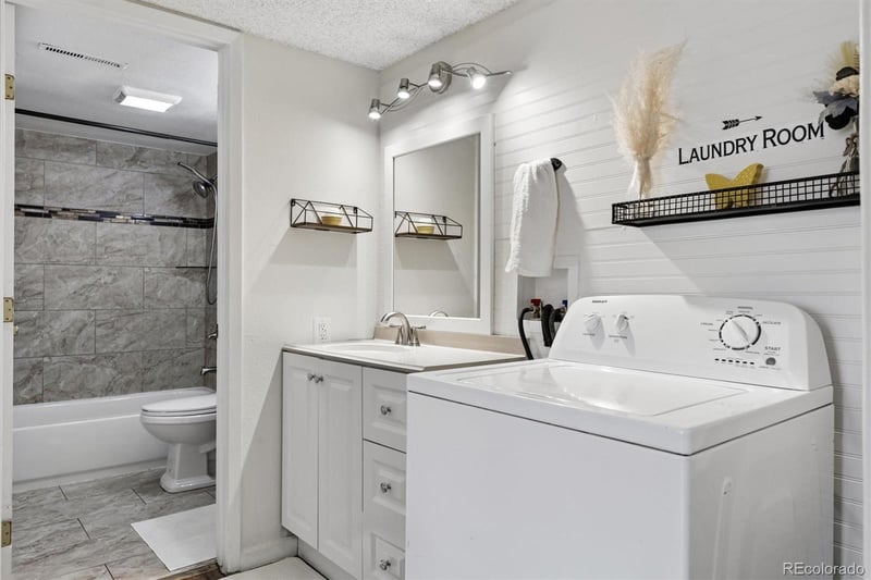 12170 Kepner Pl, Aurora, CO 80012