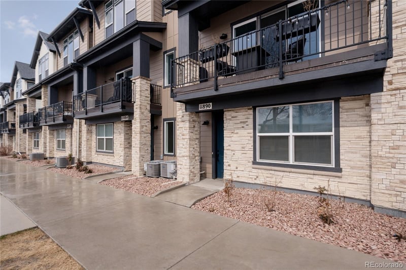 11890 52nd Ave, Wheat Ridge, CO 80033