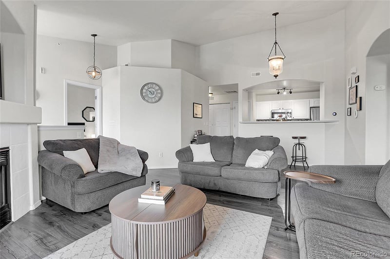 5255 Memphis St #1023, Denver, CO 80239