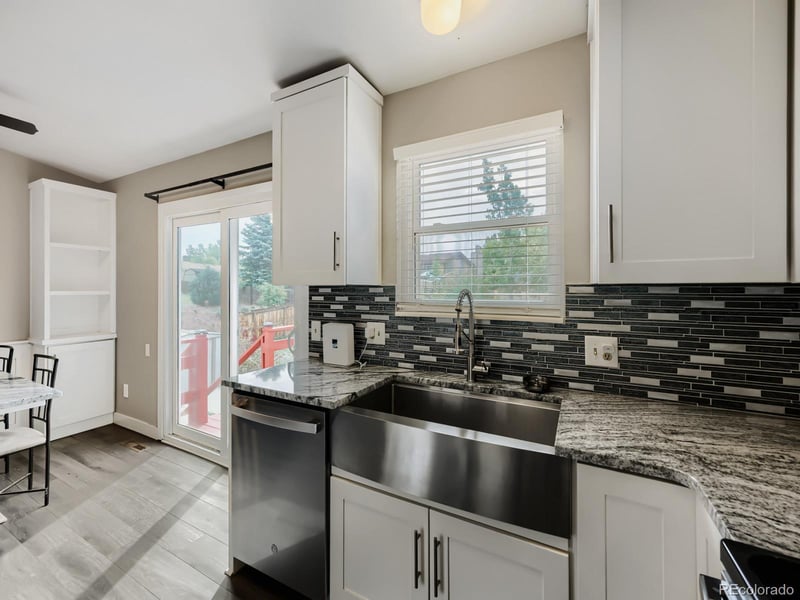 18032 Loyola Pl, Aurora, CO 80013