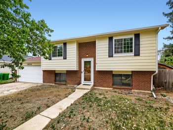 18032 Loyola Pl, Aurora, CO 80013