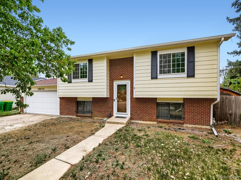 18032 Loyola Pl, Aurora, CO 80013