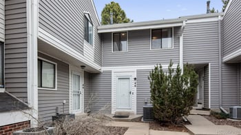 46 Nome St, Aurora, CO 80012