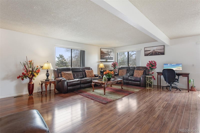 46 Nome St, Aurora, CO 80012