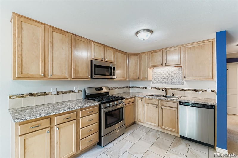 370 Lawley Dr, Erie, CO 80516