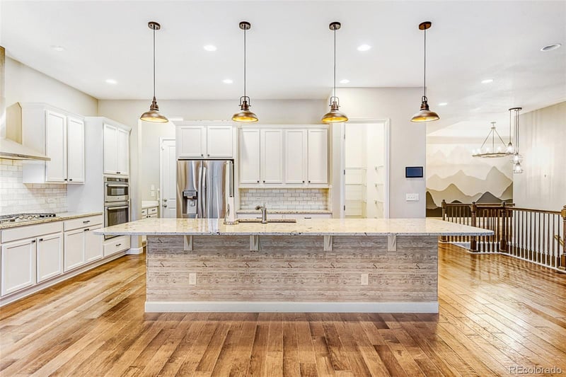 9894 Eagle River St, Littleton, CO 80125