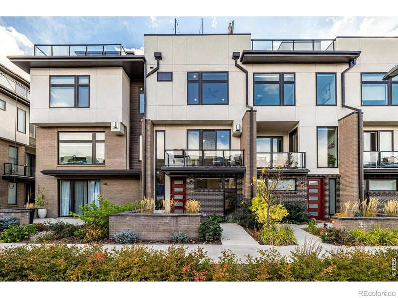 6820 Lowry Blvd, Denver, CO 80230