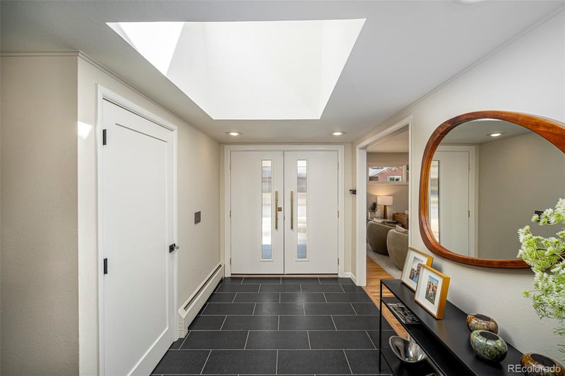 3977 Jasmine St, Denver, CO 80237