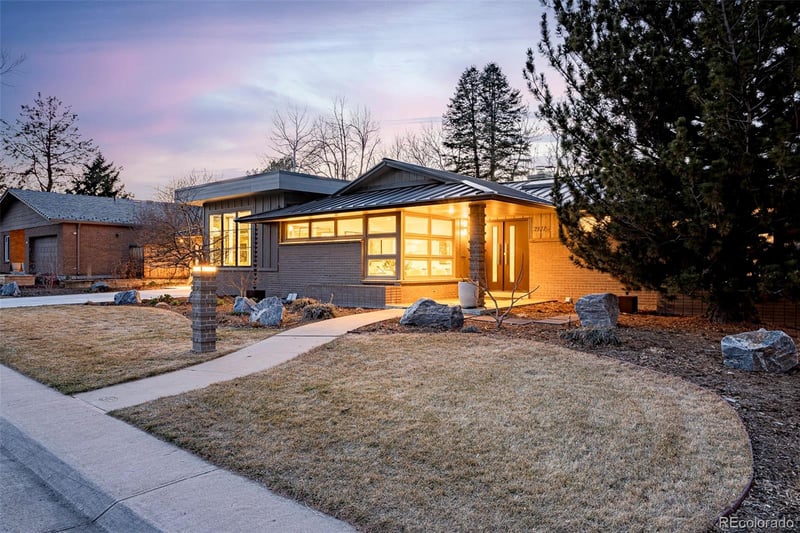 3977 S Jasmine St, Denver, CO 80237