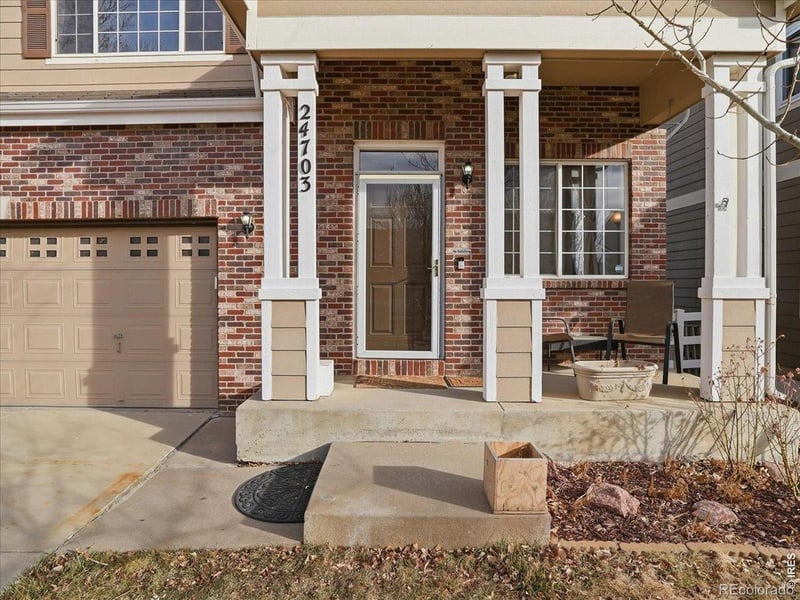 24703 Kansas Cir, Aurora, CO 80018