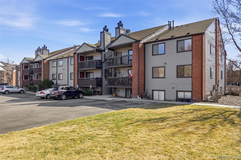 6350 Oak St #305, Arvada, CO 80004
