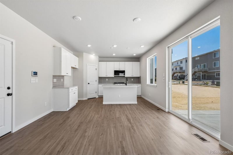 3323 N Irvington St, Aurora, CO 80019