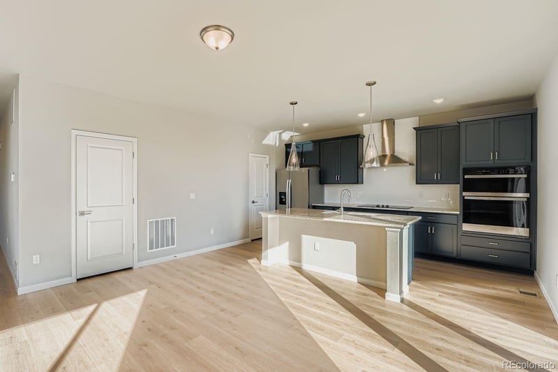 54960 27 Ave, Strasburg, CO 80136