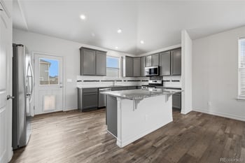 56300 25th Ave, Strasburg, CO 80136