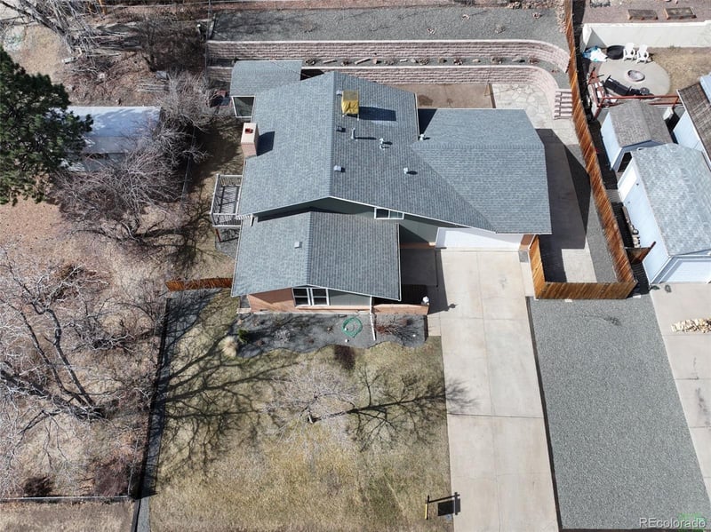 971 Arbutus St, Lakewood, CO 80228