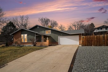 971 Arbutus St, Lakewood, CO 80228