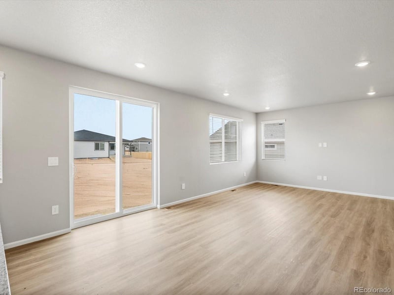 4661 Sunsplash Way, Johnstown, CO 80534