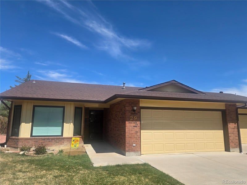 29 Frances Pl, Pueblo, CO 81008