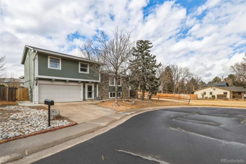 3949 Hannibal St, Aurora, CO 80013