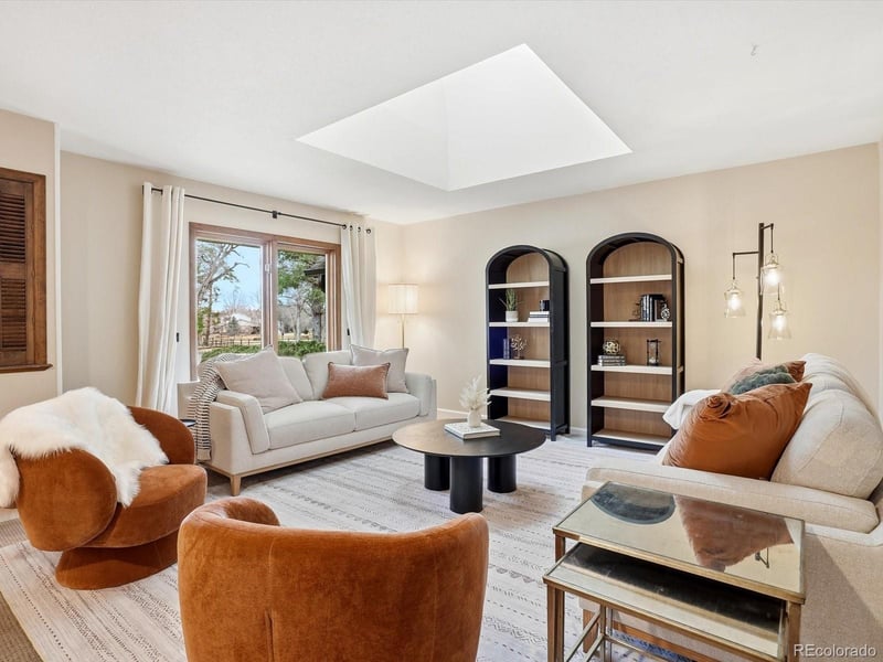 19971 Caley Dr, Centennial, CO 80016