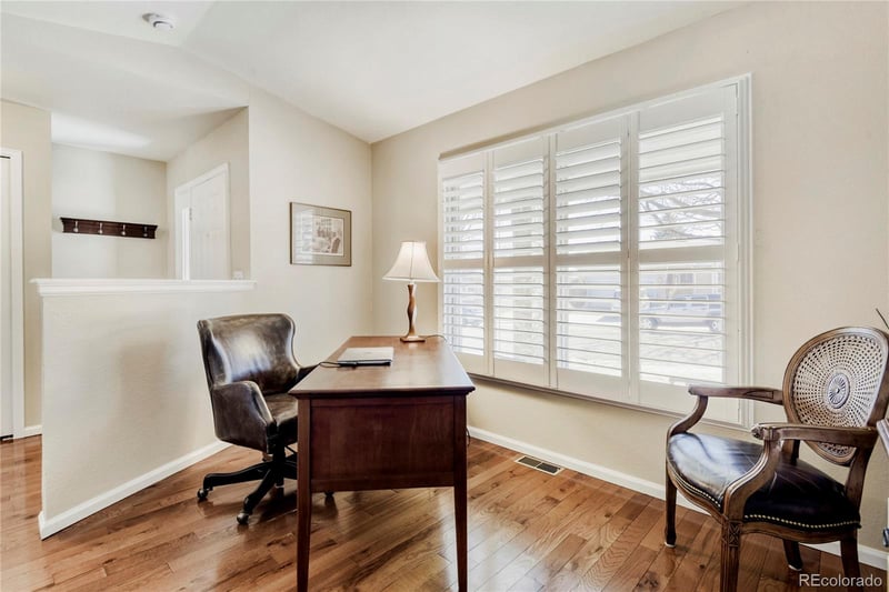 4905 Greenwich Ln, Highlands Ranch, CO 80130