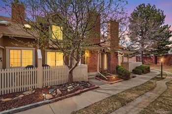 4316 Blackhawk Way, Aurora, CO 80015