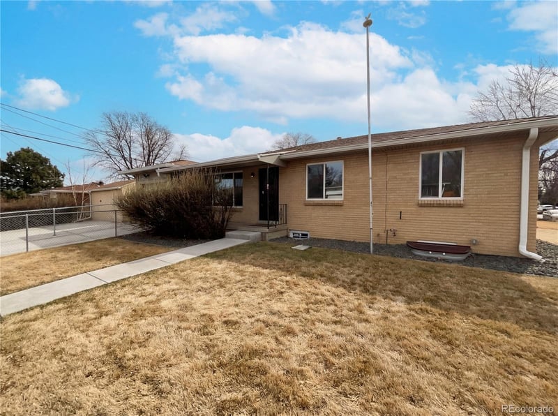 5790 Louisiana Ave, Lakewood, CO 80232