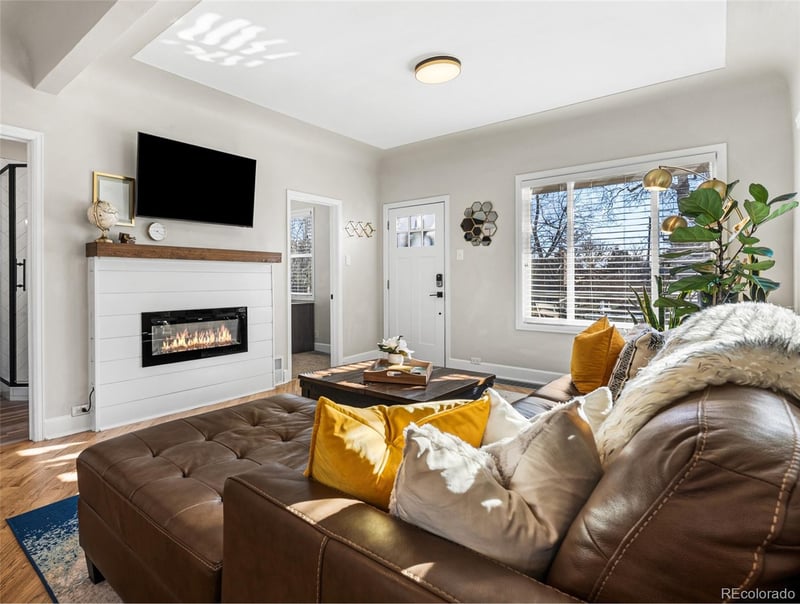 4975 Knox Ct, Denver, CO 80221