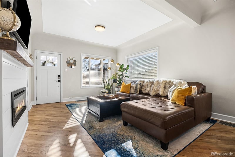 4975 Knox Ct, Denver, CO 80221