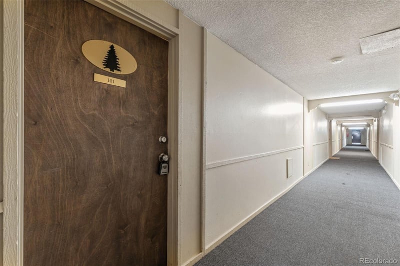 7615 Quincy Ave #101, Denver, CO 80237