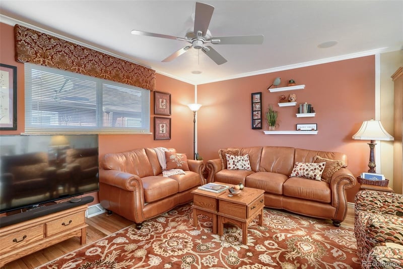 3088 Downing St, Englewood, CO 80113