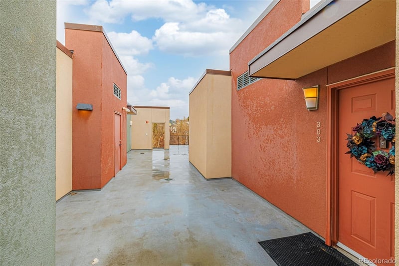 5201 Fox St #303, Littleton, CO 80120