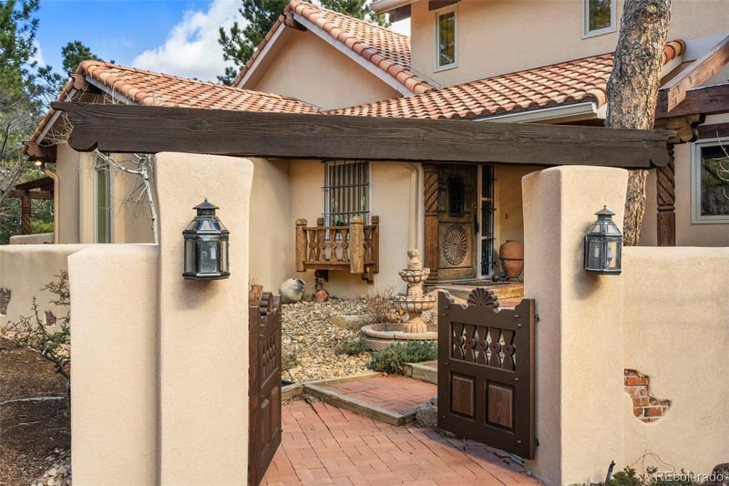 53 Upland Rd, Colorado Springs, CO 80906