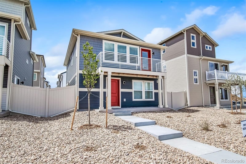 46527 Gold Prairie Dr, Bennett, CO 80102