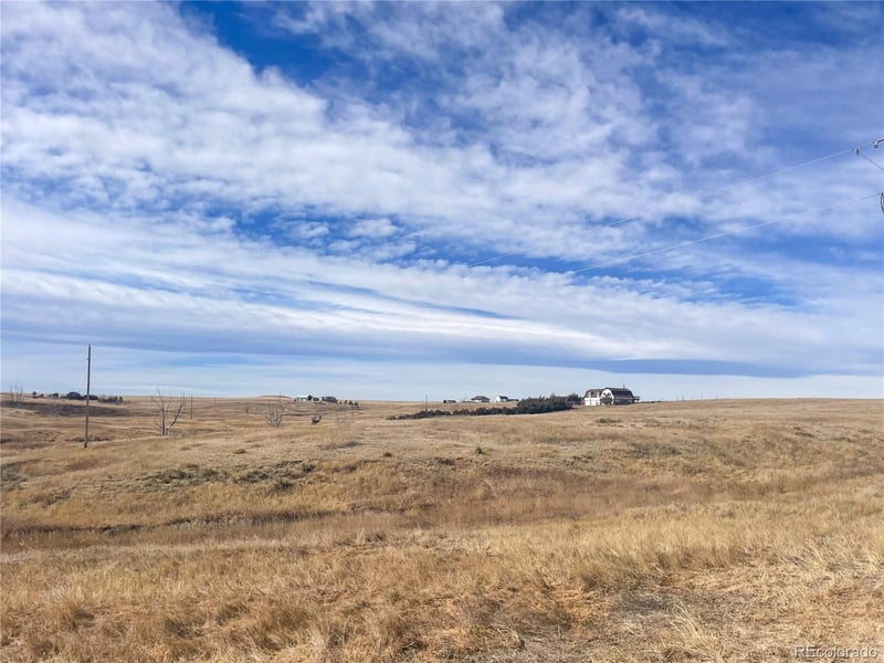 45005 Maplewood Dr, Bennett, CO 80102