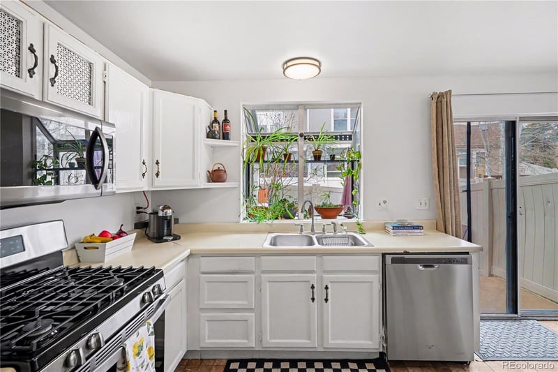 9631 Chatfield Ave #F, Littleton, CO 80128