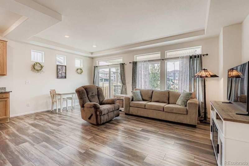 26312 2nd Ave, Aurora, CO 80018